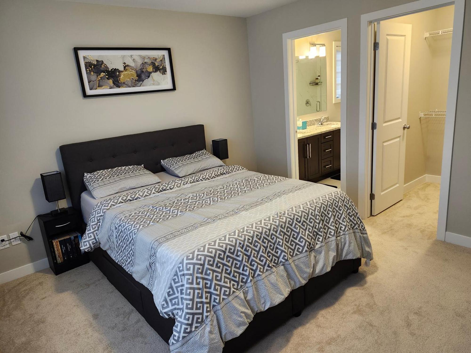 Private Room-brand New-budget Friendly Master Bedroom-house